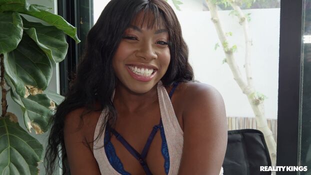 Alexis tae leaked private photo uncensored HD quality