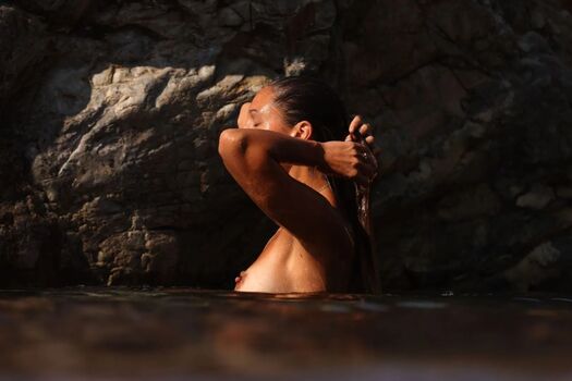 Alice arutkin leaked private photo uncensored HD quality