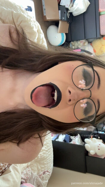 Aliciajade page leaked private photo uncensored HD quality