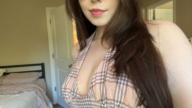 Aliciajade page leaked private photo uncensored HD quality