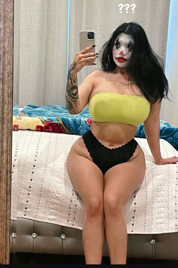 Amandatouch page leaked private photo uncensored HD quality