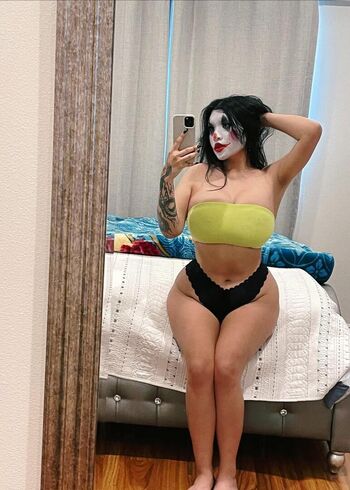 Amandatouch page leaked private photo uncensored HD quality