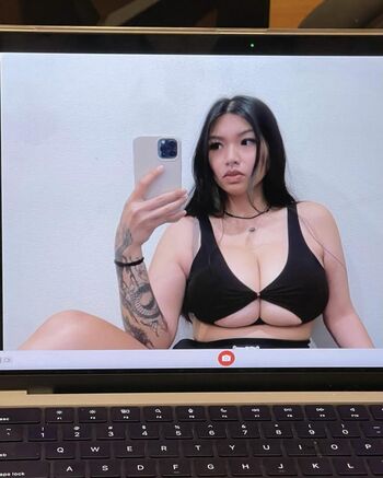 Amandatouch page leaked private photo uncensored HD quality