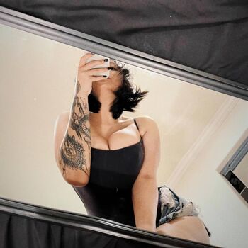 Amandatouch page leaked private photo uncensored HD quality