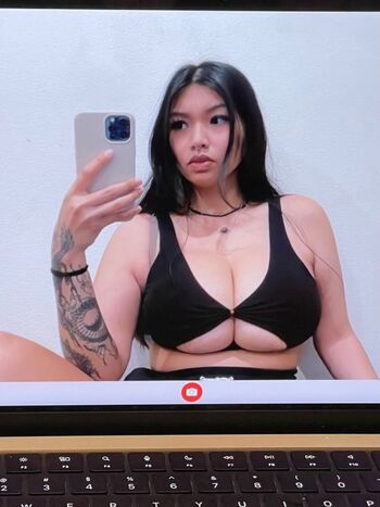 Amandatouch page leaked private photo uncensored HD quality