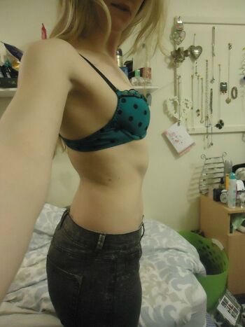Amateur girls page leaked private photo uncensored HD quality