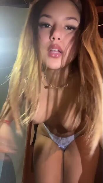 Amateur streamers page leaked private photo uncensored HD quality