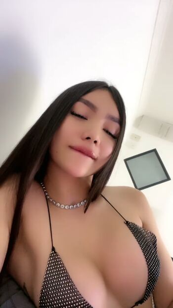 Amateur streamers page leaked private photo uncensored HD quality
