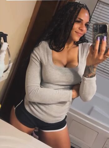Amber reacts page leaked private photo uncensored HD quality