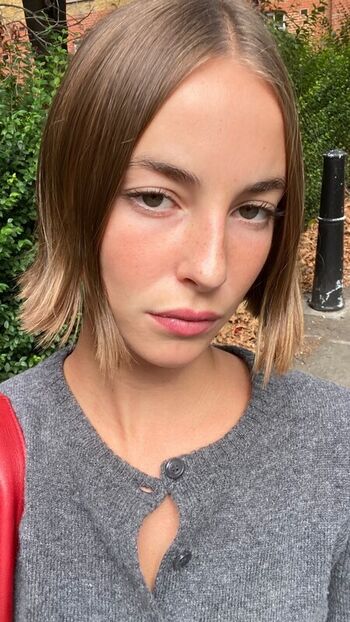 Amelie manzoli  page leaked private photo uncensored HD quality