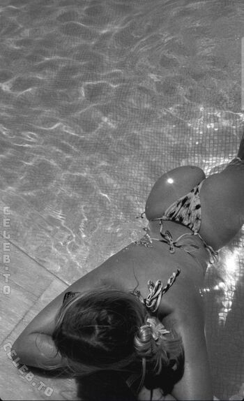 Annmariedtz  page leaked private photo uncensored HD quality
