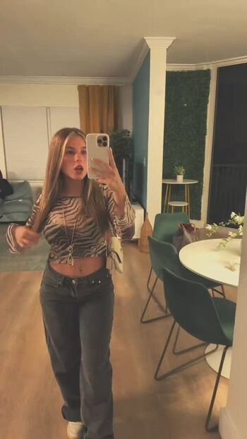 Ariana white page leaked private photo uncensored HD quality