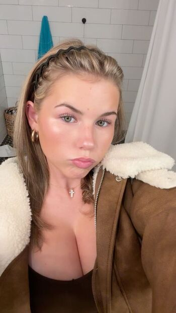 Ariana white page leaked private photo uncensored HD quality