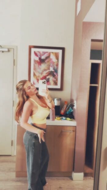 Ariana white page leaked private photo uncensored HD quality