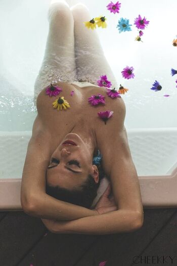 Armpit fetish lovers leaked private photo uncensored HD quality