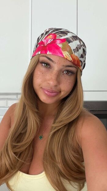 Ash kash  page leaked private photo uncensored HD quality