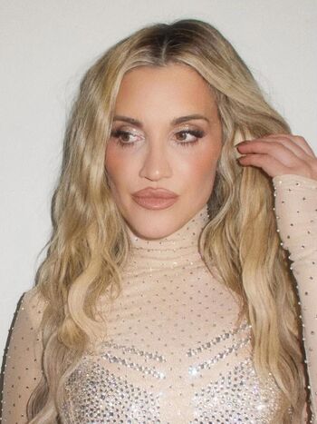 Ashley roberts page leaked private photo uncensored HD quality