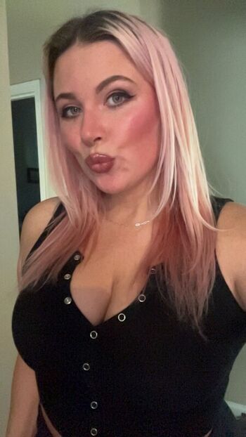 Averageallison leaked private photo uncensored HD quality