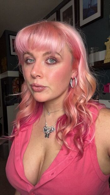 Averageallison leaked private photo uncensored HD quality