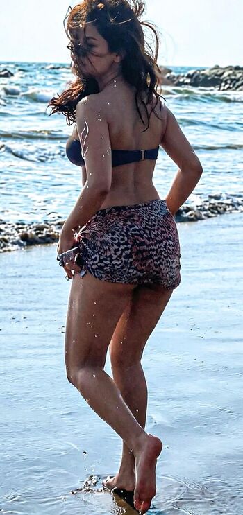 Avneet kaur page leaked private photo uncensored HD quality