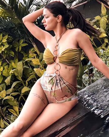 Avneet kaur page leaked private photo uncensored HD quality