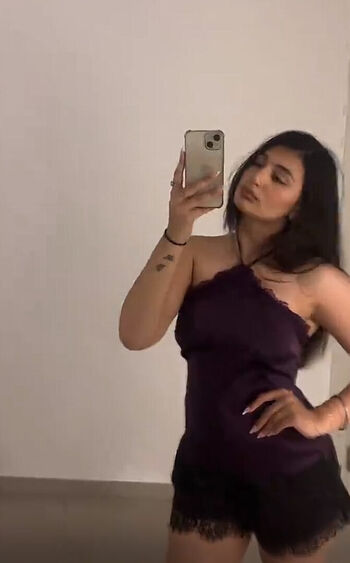 Avneet kaur page leaked private photo uncensored HD quality