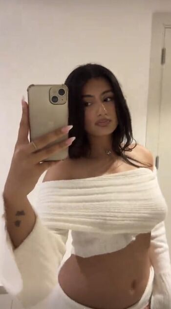 Avneet kaur leaked private photo uncensored HD quality