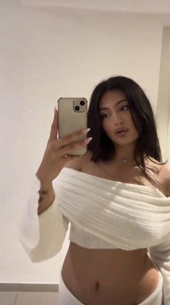 Avneet kaur leaked private photo uncensored HD quality
