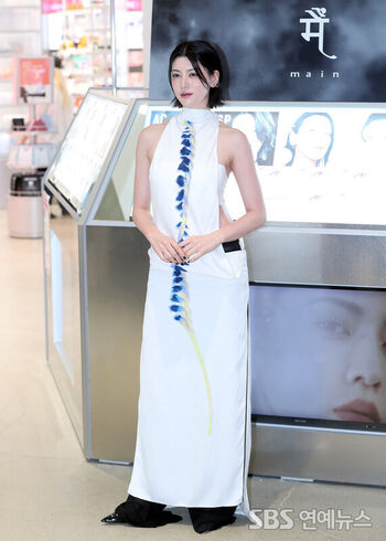 Ayaka miyoshi page leaked private photo uncensored HD quality