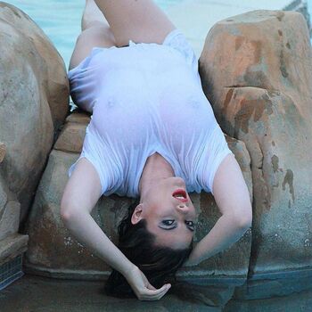 Beachgirlphotola leaked private photo uncensored HD quality