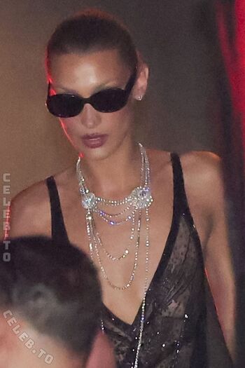 Bella hadid  page leaked private photo uncensored HD quality
