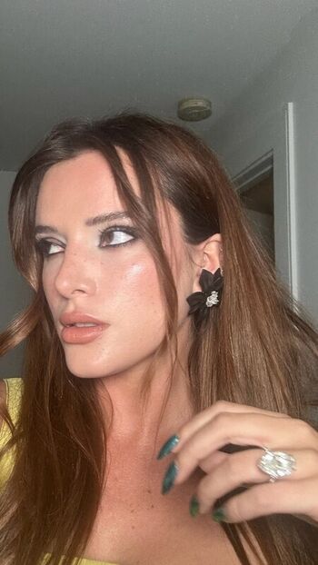 Bella thorne  page leaked private photo uncensored HD quality