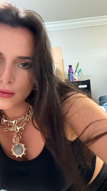 Bella thorne  page leaked private photo uncensored HD quality