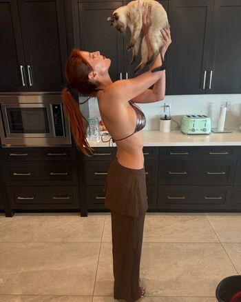Bella thorne  page leaked private photo uncensored HD quality