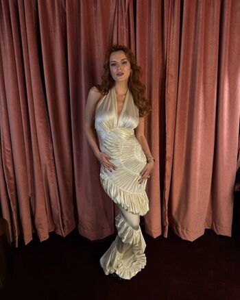Bella thorne  page leaked private photo uncensored HD quality
