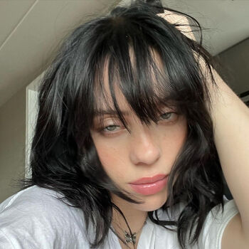 Billie eilish  page leaked private photo uncensored HD quality