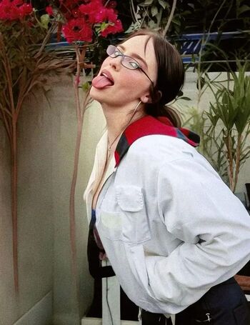 Billie eilish  page leaked private photo uncensored HD quality