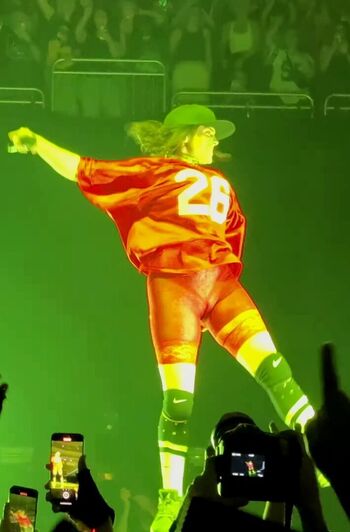 Billie eilish  page leaked private photo uncensored HD quality