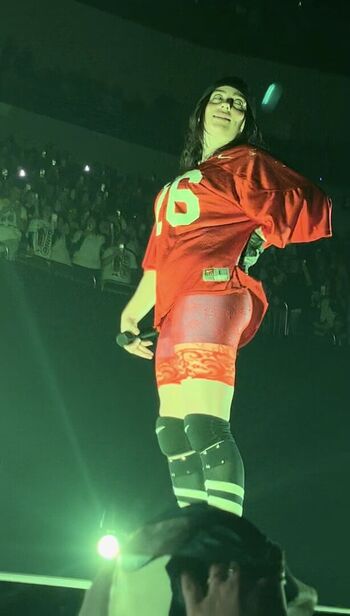 Billie eilish  page leaked private photo uncensored HD quality