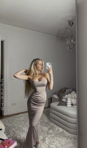 Carla wiedbrauk page leaked private photo uncensored HD quality
