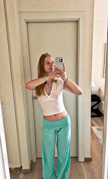 Carla zombek leaked private photo uncensored HD quality