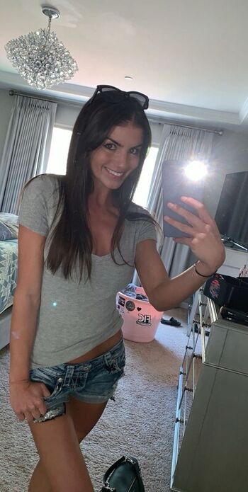 Carlie jo page leaked private photo uncensored HD quality