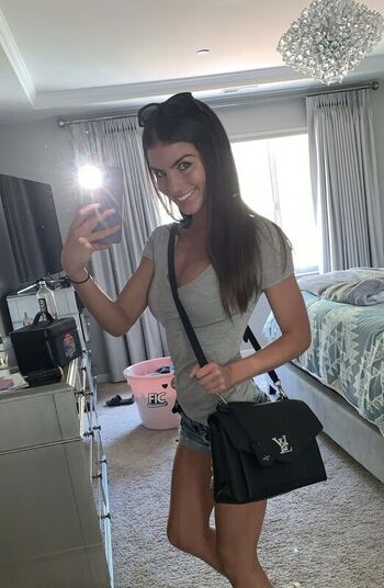 Carlie jo page leaked private photo uncensored HD quality