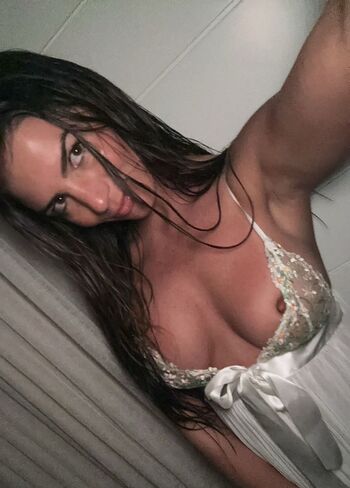 Carlie jo page leaked private photo uncensored HD quality