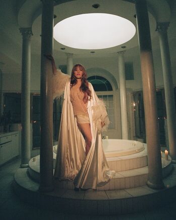 Carly rae jepsen leaked private photo uncensored HD quality