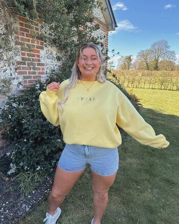 Carys whittaker page leaked private photo uncensored HD quality