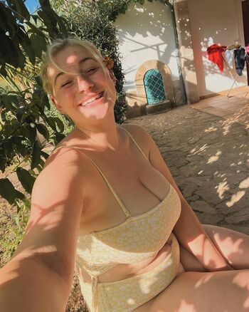 Carys whittaker page leaked private photo uncensored HD quality