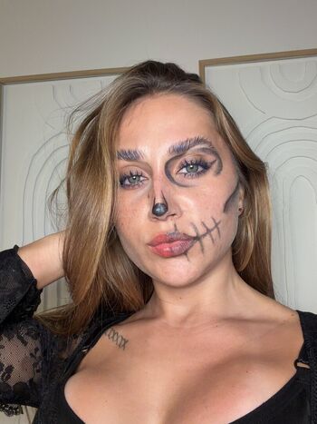 Catarinarmoff leaked private photo uncensored HD quality