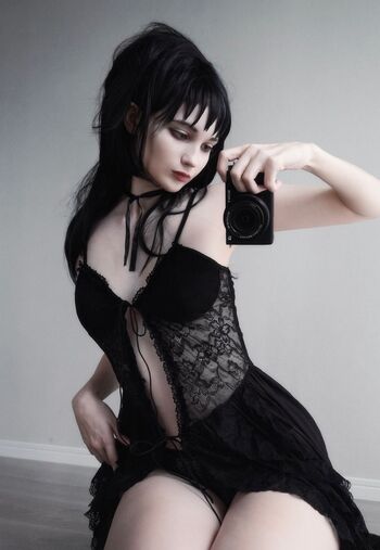 Catiescos  page leaked private photo uncensored HD quality