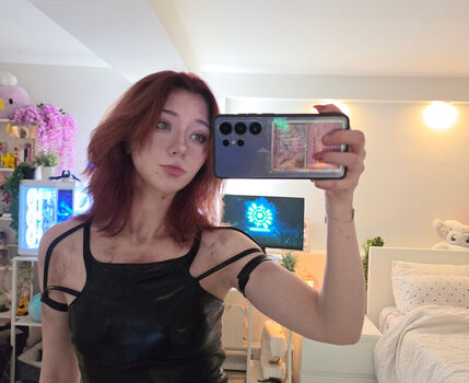 Celebi cos page leaked private photo uncensored HD quality